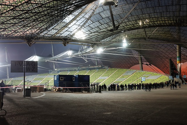 引人关注 引人关注